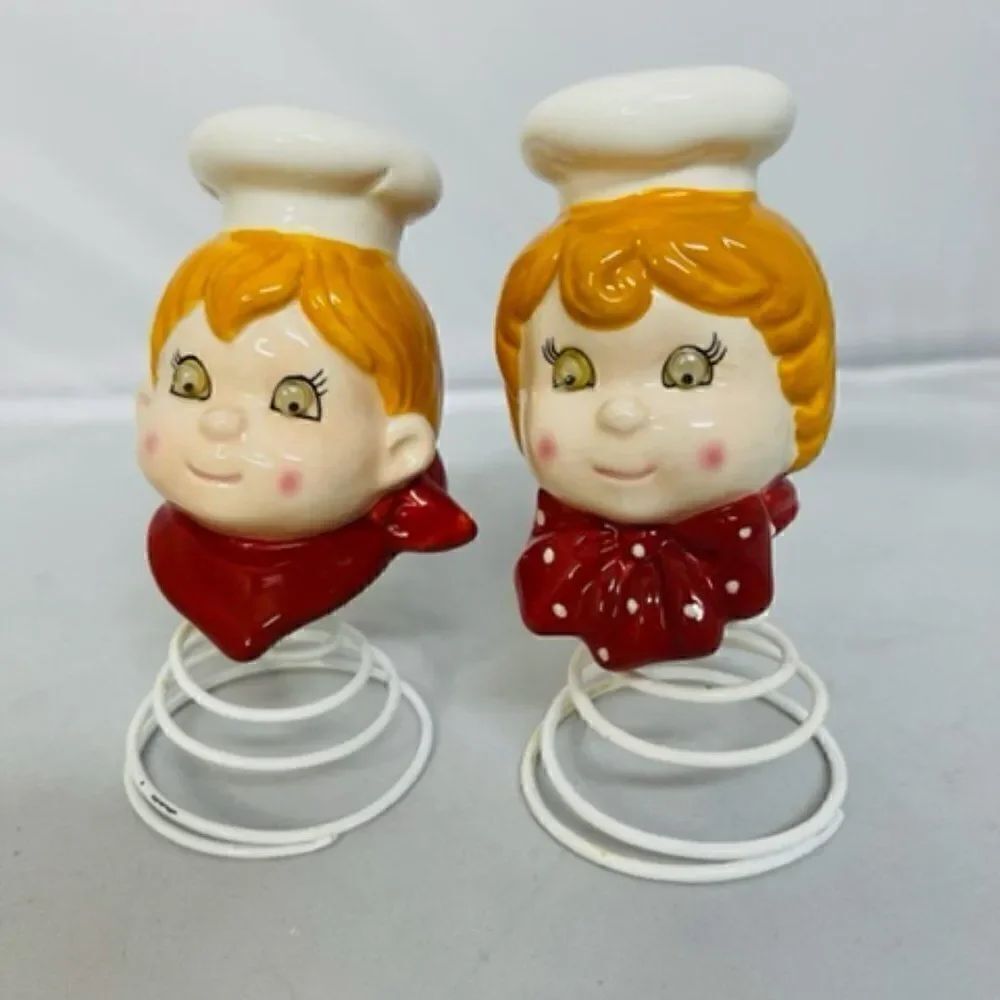 Campbell's Kids Moving Eyed Spring Base Ceramic Salt & Pepper Shaker Set Googly
